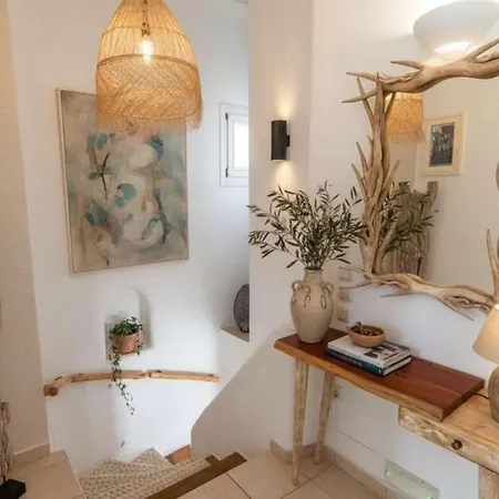 Luxurious Choulakia Retreat W Swimming Pool & View Mykonos Town